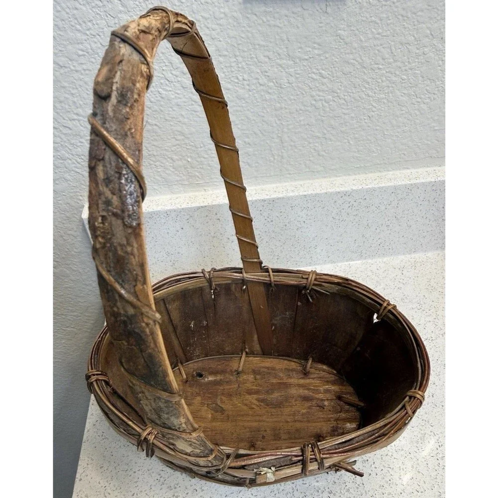 Vtg Primitive Native Tree Bark Basket Decor Hanging Gathering Berry Rustic